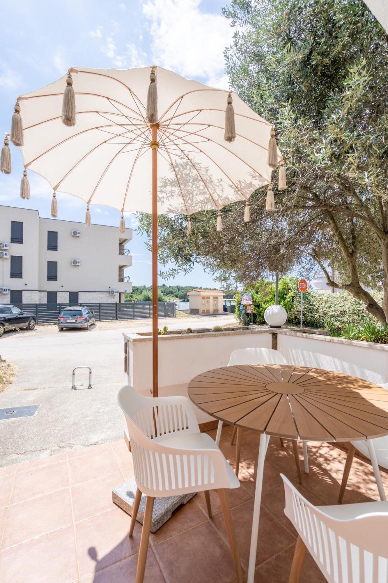 App Akumal-25m Zum Meer, Privatparkplatz, 50 Zoll Smart Tv, Sat * Medulin