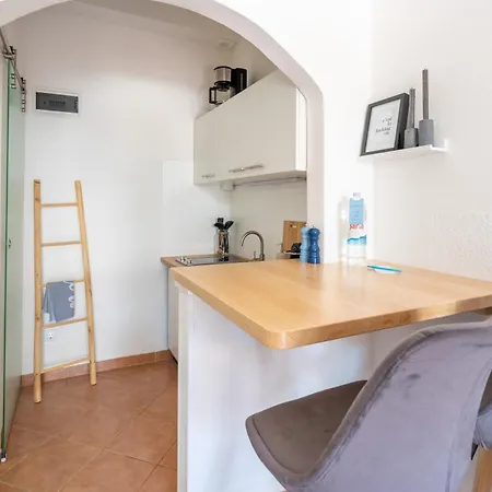 App Akumal-25M Zum Meer, Privatparkplatz, 50 Zoll Smart Tv, Sat Medulin Exterior photo